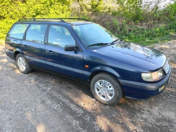 Авто Volkswagen Passat Variant 1996 № 8786095