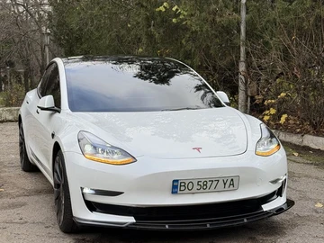 Авто Tesla Model 3 2023 № 8786124