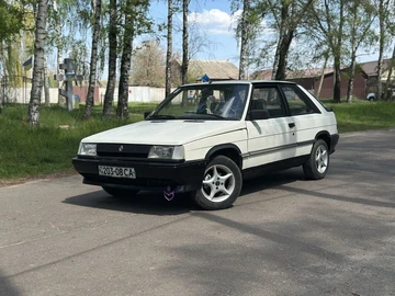Авто Renault 11 1989 № 8786379