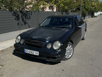 Авто Mercedes 220 1999 № 8786461