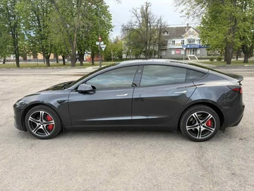Авто Tesla Model 3 2024 № 8786468
