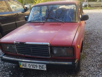 Авто ВАЗ 2107 1990 № 8786474