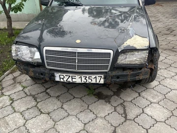 Авто Mercedes 220 2000 № 8786489