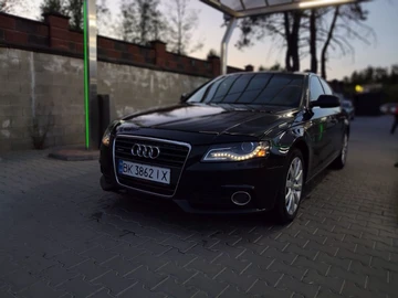 Авто Audi A4 2010 № 8786618