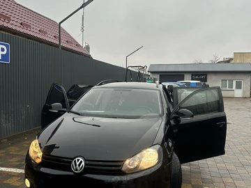 Авто Volkswagen Golf 2009 № 8786642