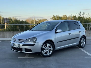 Авто Volkswagen Golf 2004 № 8786690