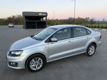 Авто Volkswagen Polo 2018 № 8786705