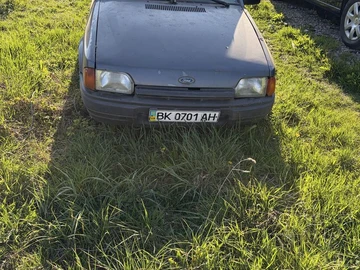 Авто Ford Escort 1988 № 8786808