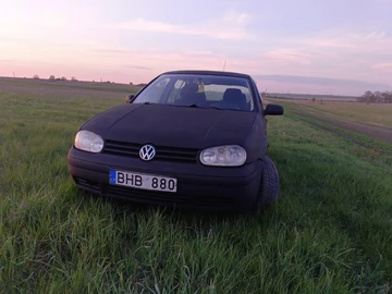 Авто Volkswagen Golf 1998 № 8786829
