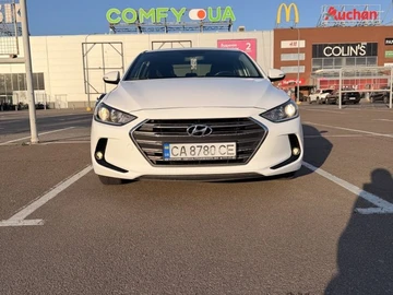 Авто Hyundai Elantra 2018 № 8787013