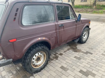 Авто ВАЗ 2121 1989 № 8787366