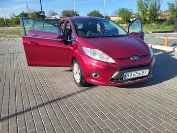 Авто Ford Fiesta 2012 № 8787374