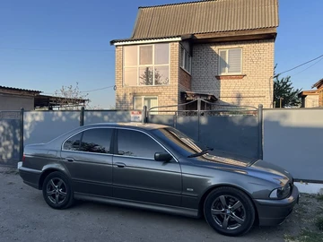 Авто BMW 5 Серия 2002 № 8787549