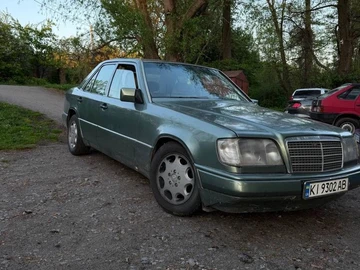Авто Mercedes 220 1993 № 8787552