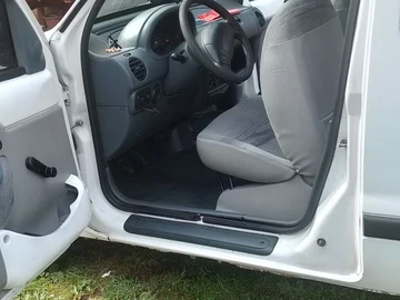 Авто Renault Kangoo Passenger 1999 № 8787750