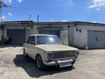 Авто ВАЗ 2101 1987 № 8787935