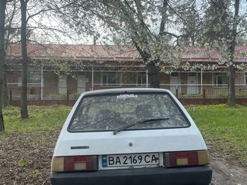 Авто ЗАЗ 1102 1993 № 8788140