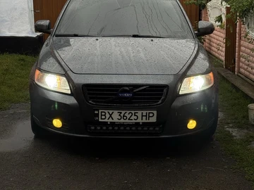 Авто Volvo V50 2011 № 8788306