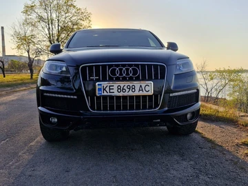 Авто Audi Q7 2010 № 8788309