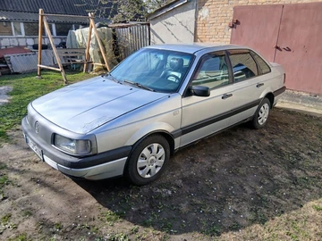 Авто Volkswagen Passat Sedan 1991 № 8788573