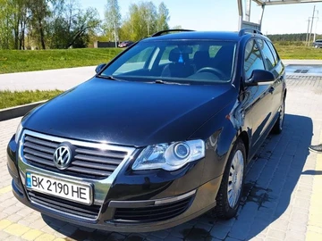 Авто Volkswagen Passat Variant 2005 № 8788619