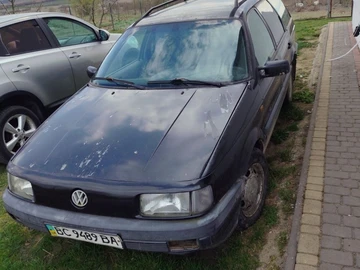 Авто Volkswagen Passat Variant 1993 № 8788734