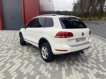 Авто Volkswagen Touareg 2010 № 8789140