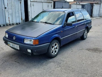 Авто Volkswagen Passat Hatchback 1991 № 8789168
