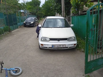 Авто Volkswagen Golf 1995 № 8789182