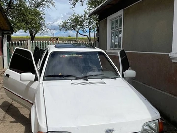 Авто Ford Escort 1990 № 8789196