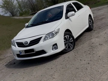 Авто Toyota Corolla 2011 № 8789916