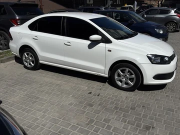 Авто Volkswagen Polo 2013 № 8790086