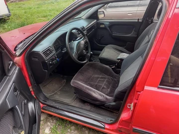 Авто Opel Vectra 1990 № 8790154