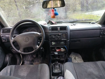 Авто Opel Vectra 1995 № 8790234
