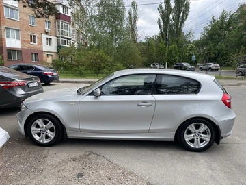 Авто BMW 1 Серия 2009 № 8790241