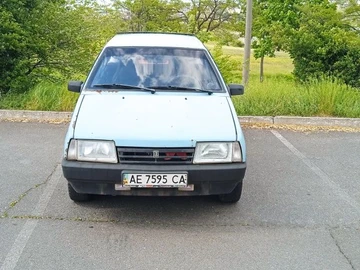 Авто ВАЗ 2109 1992 № 8790256