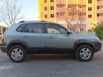 Авто Hyundai Tucson 2008 № 8790333