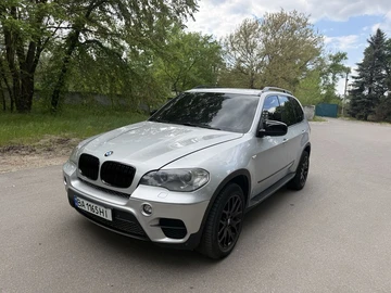 Авто BMW X5 2010 № 8790480