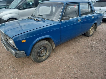 Авто ВАЗ 2107 2004 № 8790587
