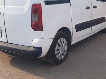 Авто Peugeot Partner 2011 № 8790752