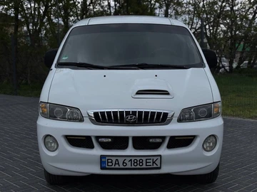 Авто Hyundai H1 Starex  2005 № 8790905