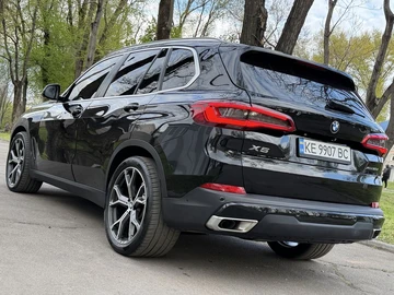 Авто BMW X5 2018 № 8790924