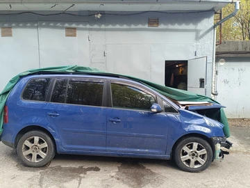 Авто Volkswagen Touran 2006 № 8791194