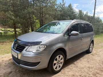 Авто Volkswagen Touran 2010 № 8791515