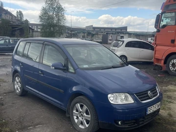 Авто Volkswagen Touran 2003 № 8791525