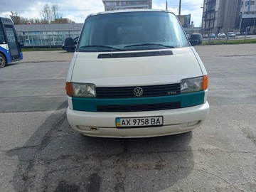 Авто Volkswagen Transporter 2000 № 8791702