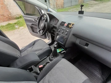 Авто Volkswagen Touran 2006 № 8792090