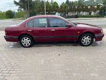 Авто Nissan Maxima 1996 № 8792104