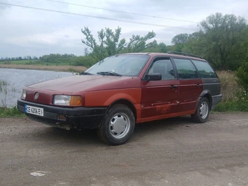 Авто Volkswagen Passat Variant 1989 № 8792122
