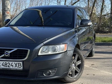 Авто Volvo V50 2009 № 8792264